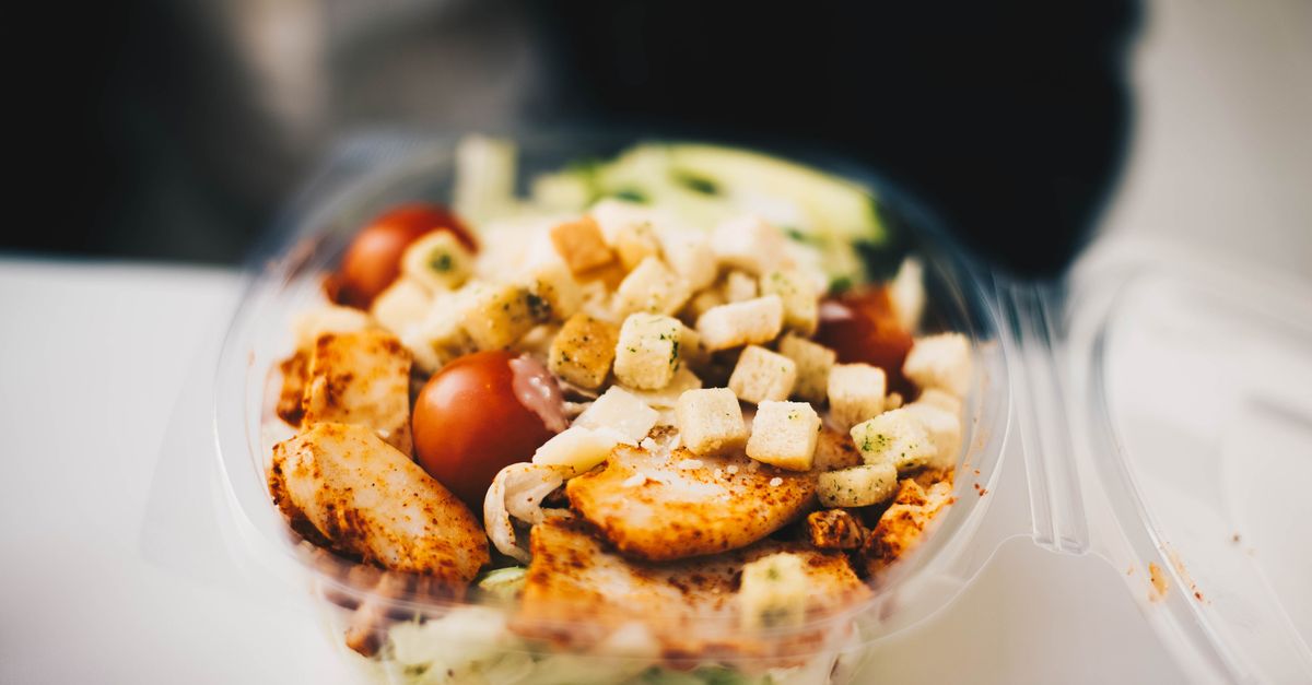 تغذیه ورزشی