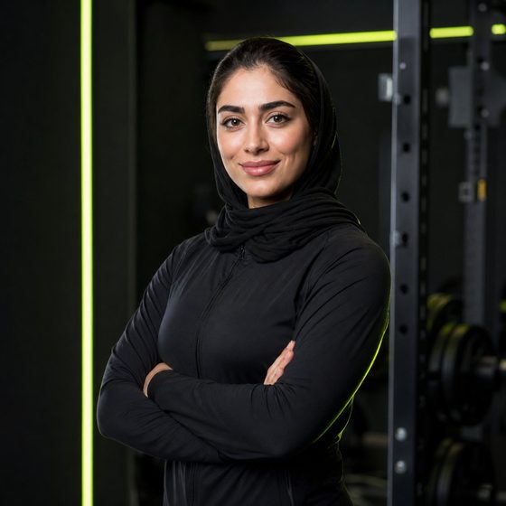 سارا مهر مربی چربی‌سوزی و فرم‌دهی فیت یار