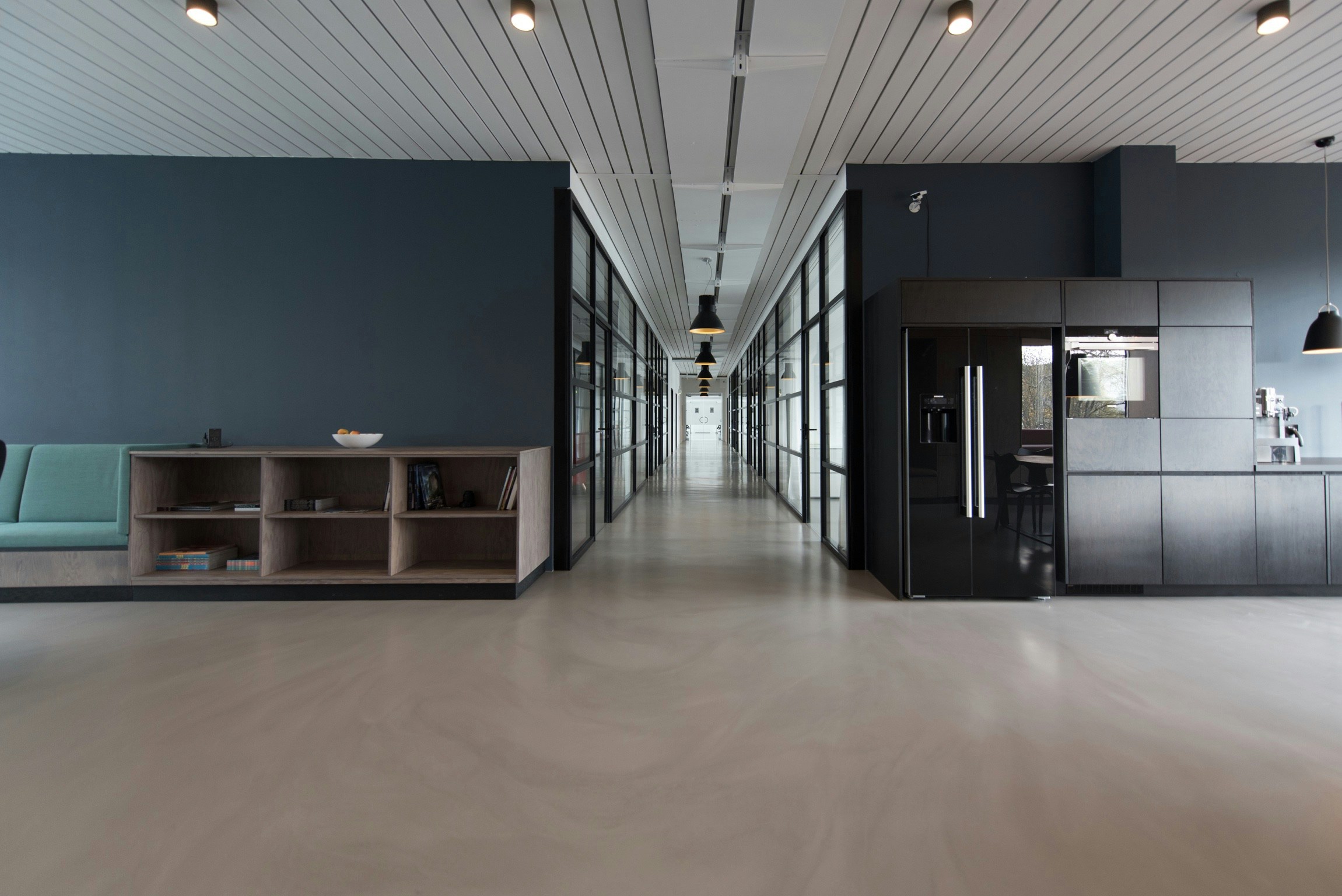 Modern Office Unit